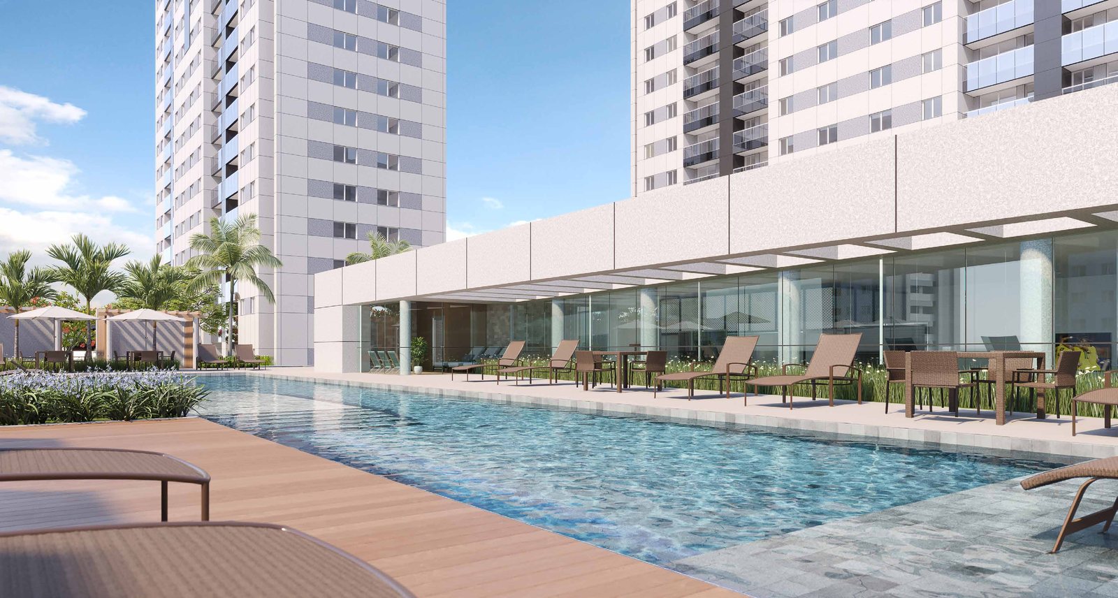 Piscina adulto com deck molhado